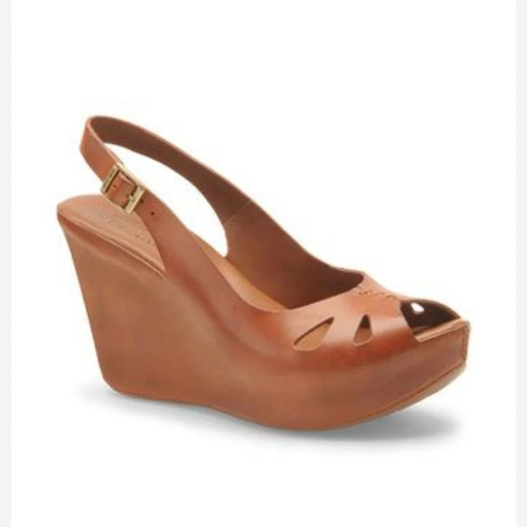 Kork-Ease Shoes - Kork-Ease® Felicia Wedge Sandals in Tan leather. Size 7